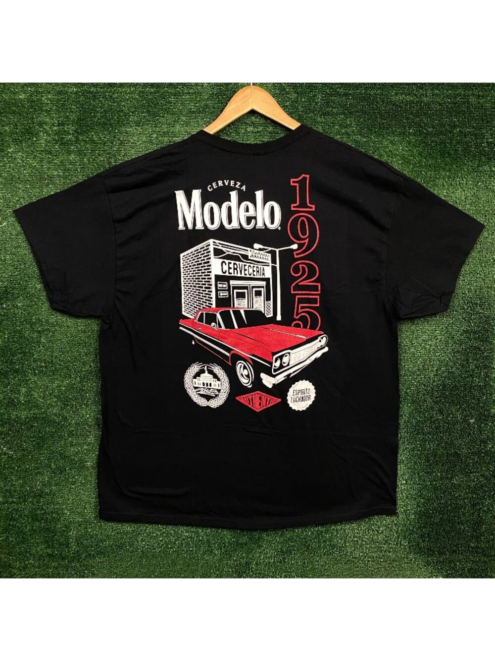 Modelo Lowrider Spirit Black T-Shirt Size 2XL